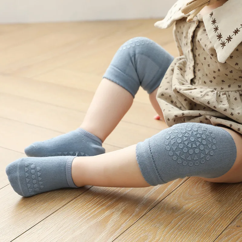 เด็กเข่า Pads ถุงเท้าชุดสีทึบถ - Baby Knee Pad Crawling บทวิจารณ์และราคา