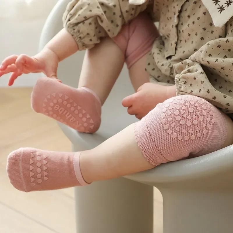 เด็กเข่า Pads ถุงเท้าชุดสีทึบถ - Baby Knee Pad Crawling บทวิจารณ์และราคา